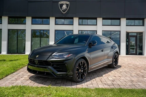 
           
        2022 Lamborghini Urus