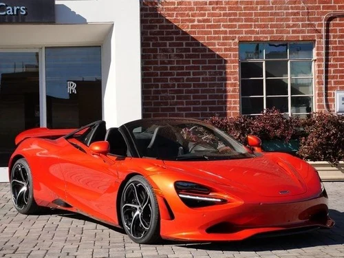 
           New 
        2026 McLaren 750S