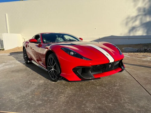 
           
        2023 Ferrari 812 Comp
