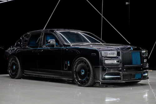 
           
        2023 Rolls-Royce Phantom Mansory