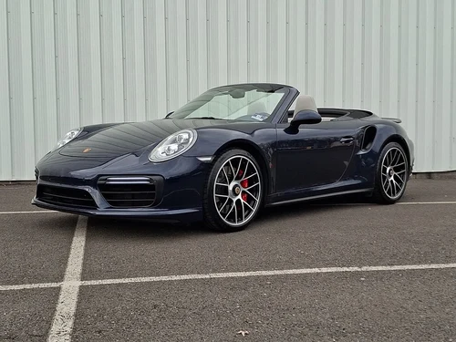 
           
        2019 Porsche 911
