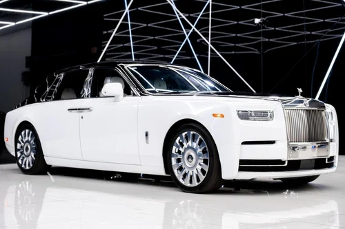 
           
        2023 Rolls-Royce Phantom Base