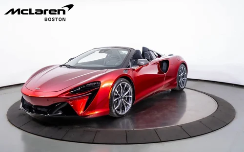 
           New 
        2025 McLaren Artura