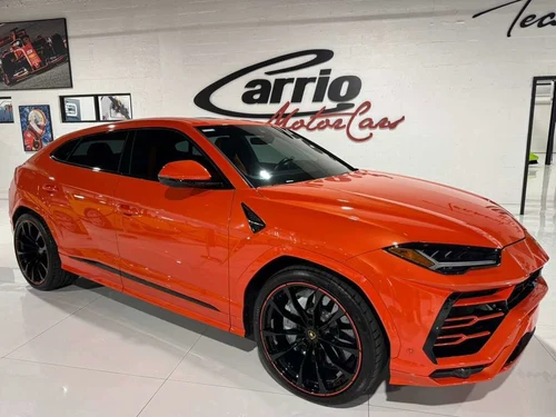 
           
        2022 Lamborghini Urus