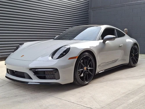 
           
        2023 Porsche 911 Carrera 4