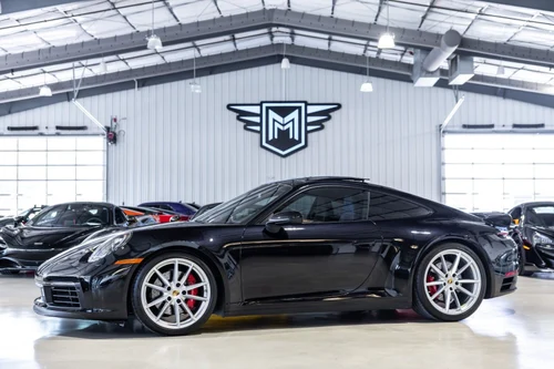 
           
        2020 Porsche 911