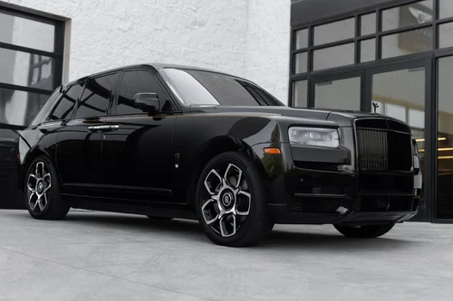 
           
        2023 Rolls-Royce CULLINAN BLACK BADGE