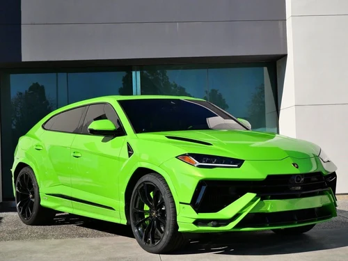 
           
        2023 Lamborghini Urus S