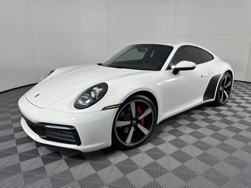 
           
        2021 Porsche 911 Carrera