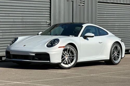 
           
        2025 Porsche 911 Carrera