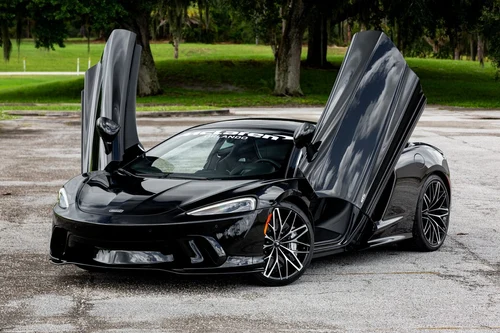 
           New 
        2025 McLaren GTS TechLux