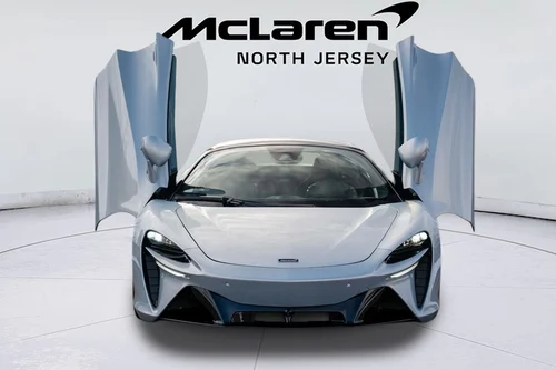 
           New 
        2026 McLaren Artura