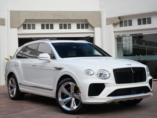 
           New 
        2025 Bentley Bentayga V8