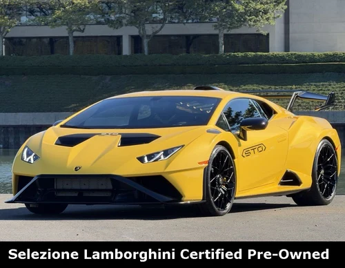 2023 Lamborghini Huracan STO Base