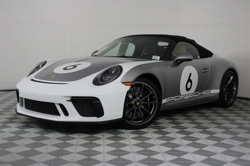 
           
        2019 Porsche 911