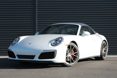 
           
        2019 Porsche 911 Carrera 4S