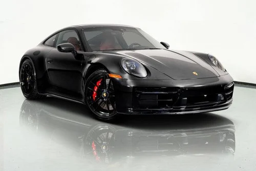 
           
        2024 Porsche 911 Carrera 4 GTS