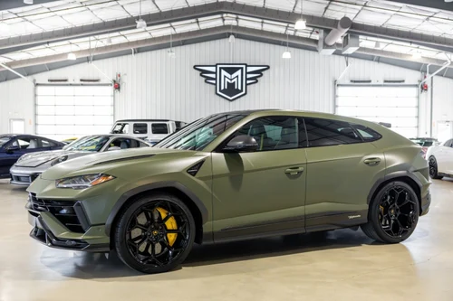 
           
        2023 Lamborghini Urus