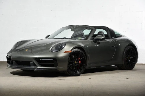 
           
        2021 Porsche 911