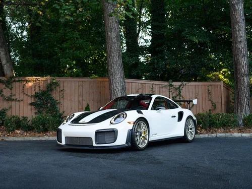 
           
        2018 Porsche 911