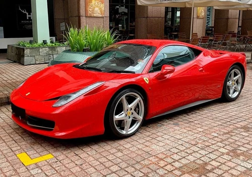 
           
        2014 Ferrari 458 Italia LOW MILES