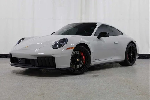 
           
        2025 Porsche 911 Carrera 4 GTS