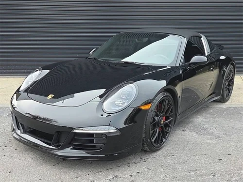 
           
        2016 Porsche 911