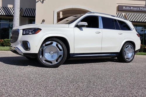 
           
        2024 Maybach GLS 600