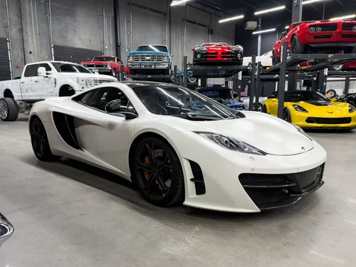 
           
        2012 McLaren MP4-12C
