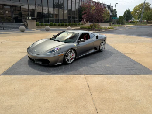 
           
        2005 Ferrari F430