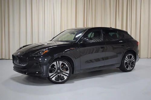 
           New 
        2025 Maserati Grecale
