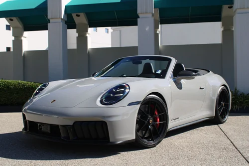 
           
        2025 Porsche 911 Carrera GTS