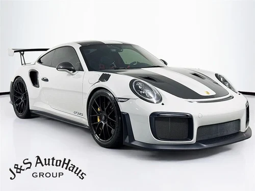 
           
        2018 Porsche 911 GT2 RS