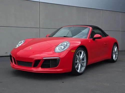 
           
        2019 Porsche 911 Carrera