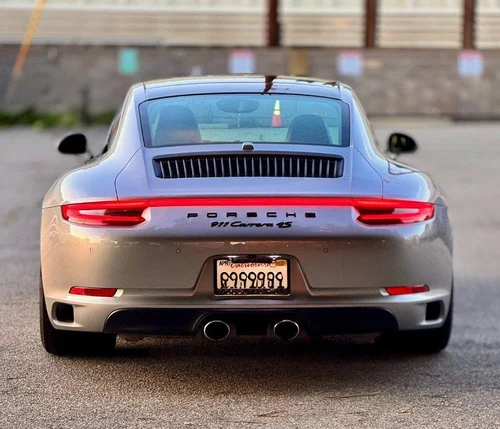 
           
        2017 Porsche 911 Carrera 4S