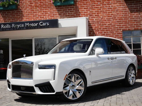 
           New 
        2026 Rolls-Royce Cullinan