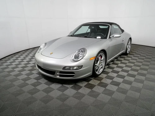 
           
        2005 Porsche 911 Carrera Cabriolet