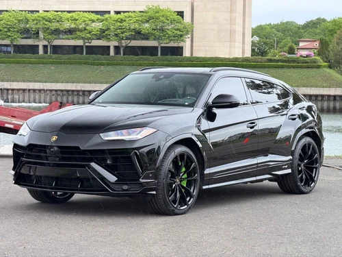 
           
        2024 Lamborghini Urus S
