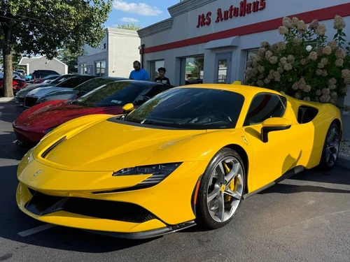 
           
        2021 Ferrari SF90 Stradale Base