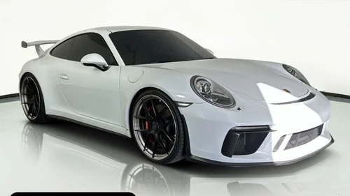
           
        2018 Porsche 911