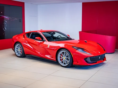 
           
        2019 Ferrari 812 Superfast Base