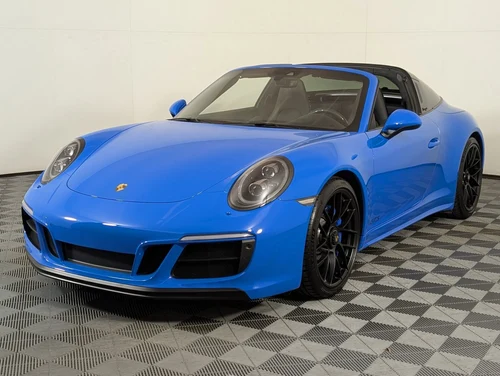 
           
        2017 Porsche 911 4 GTS