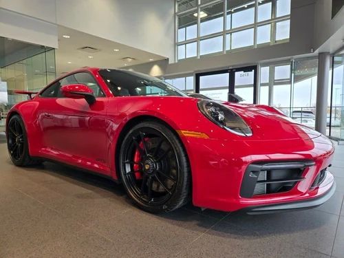 
           
        2024 Porsche 911 Carrera 4 GTS