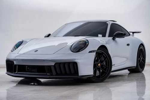 
           
        2025 Porsche 911 Carrera 4 GTS