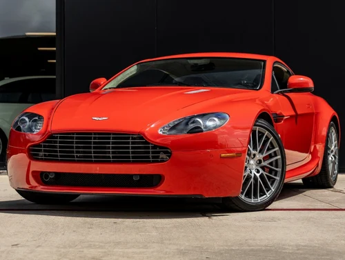 
           
        2010 Aston Martin Vantage Base