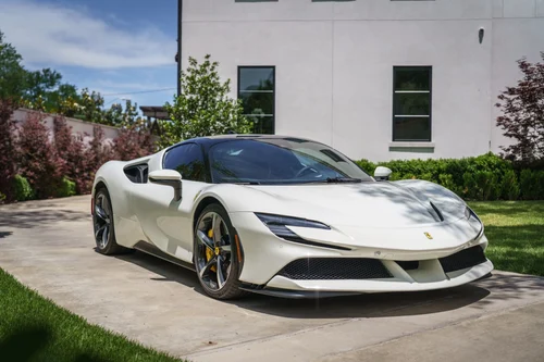 
           
        2023 Ferrari SF90 Stradale