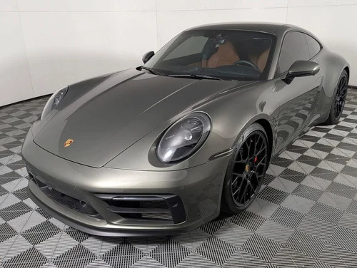 
           
        2024 Porsche 911 Carrera GTS