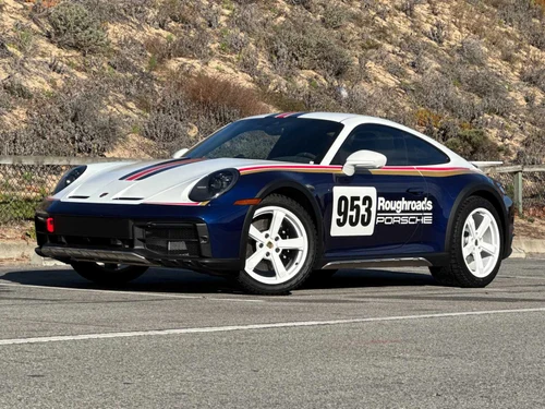 
           
        2024 Porsche 911 Dakar