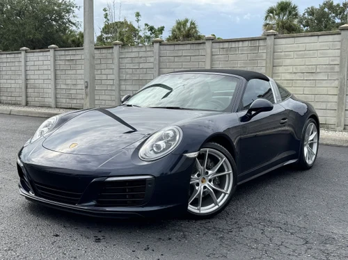
           
        2018 Porsche 911 Targa 4