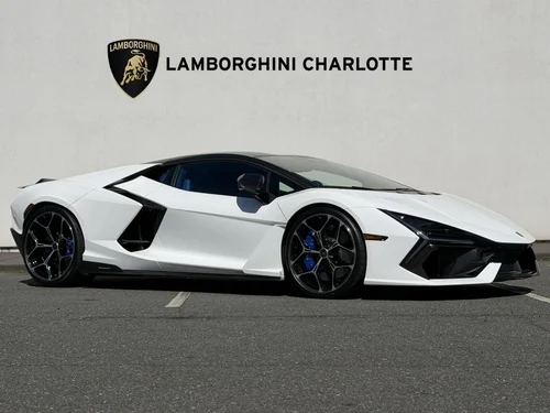 
           New 
        2026 Lamborghini Revuelto